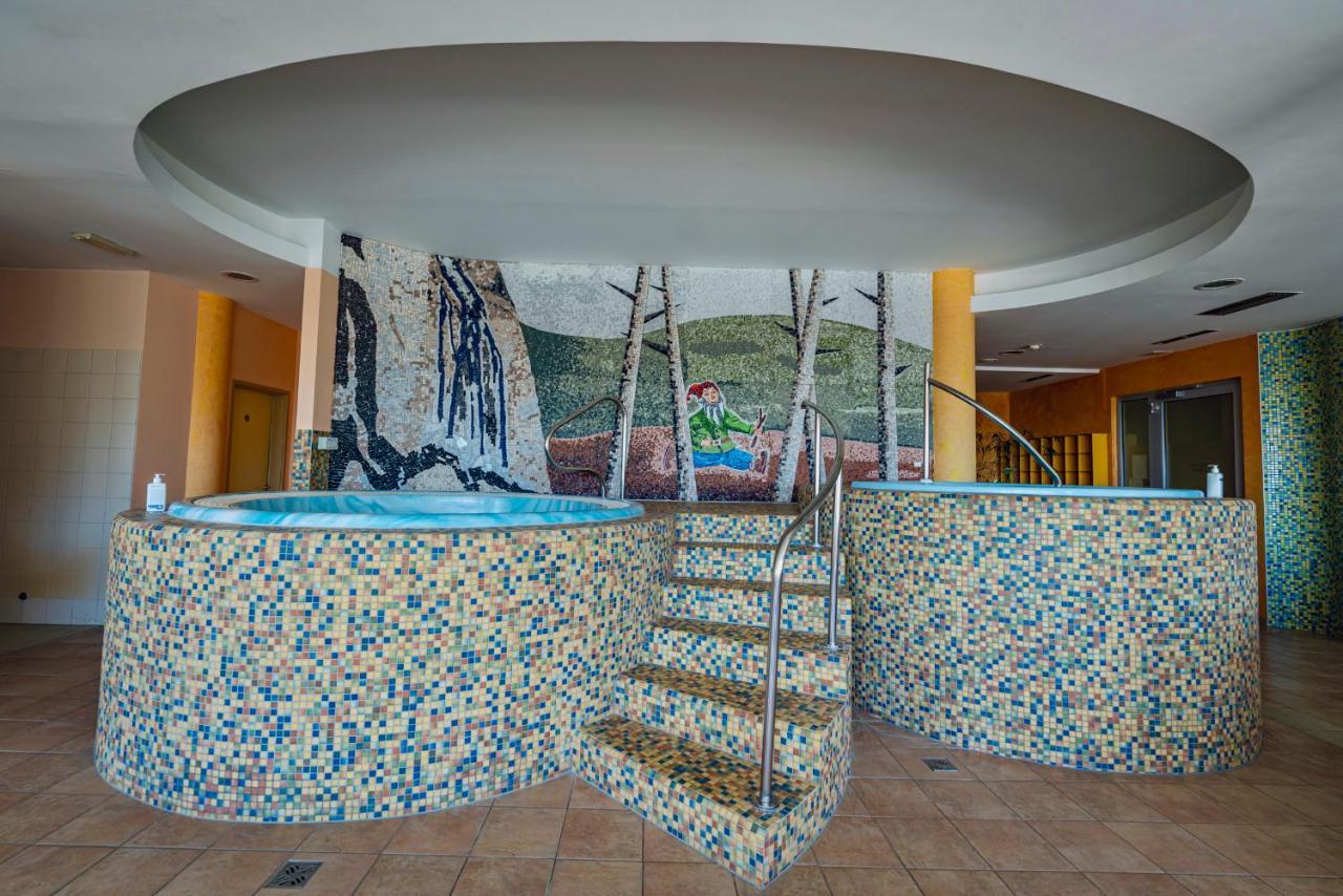 Pohorje Village Wellbeing Resort - Forest Hotel Videc Hočko Pohorje Eksteriør billede
